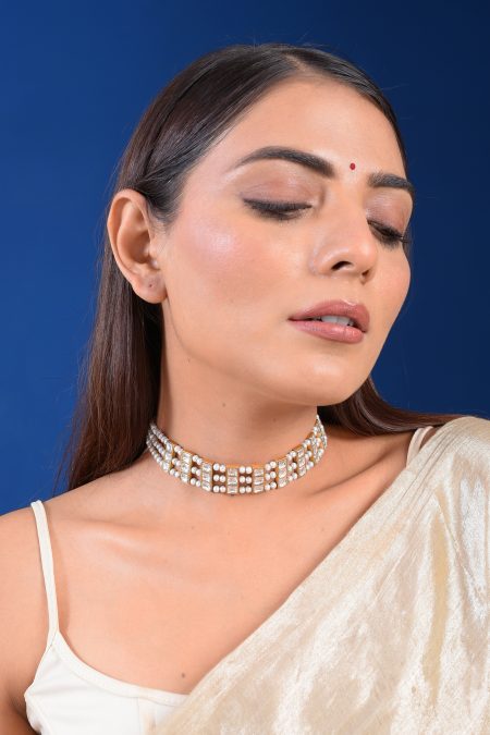 Handmade silver alloy gold plated pearl and polki necklace choker.